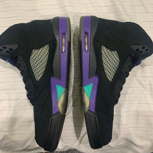Jordan 5 Grape OG main image 6